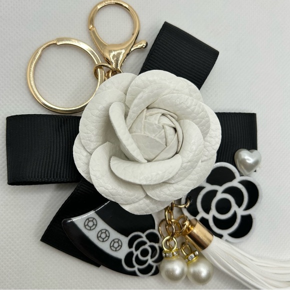 Black & White Camellia Flower Luxe Keychain & Bag Charm - Picture 2 of 4